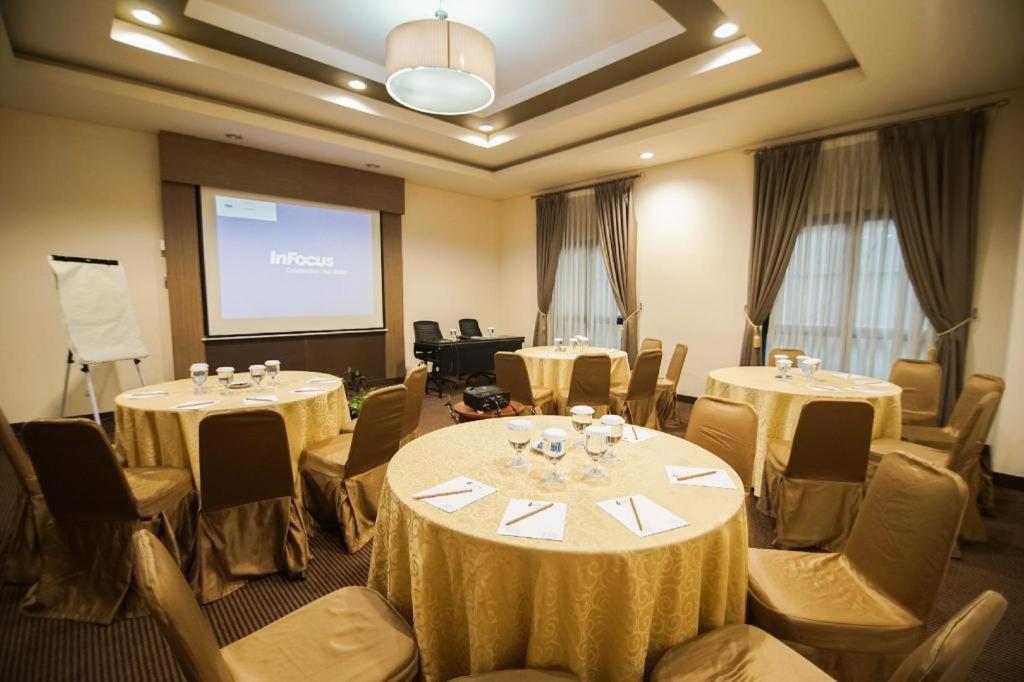 Sofyan Hotel Soepomo ジャカルタ エクステリア 写真
